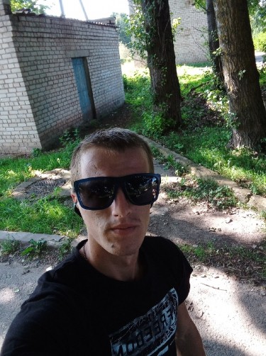 Дмитриев, 26, Bezhanitsy