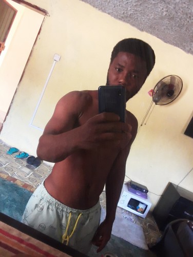 Saidu, 23, Freetown
