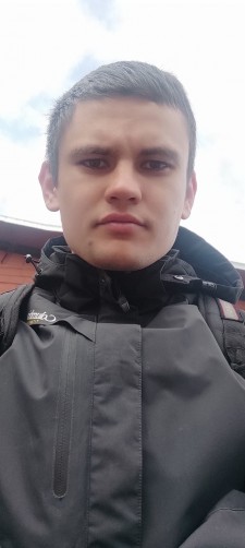 Денис, 27, Chernihiv