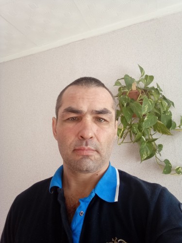 Виктор, 45, Darasun