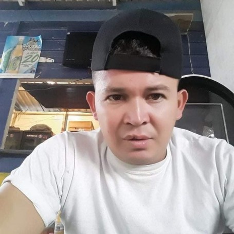 Osman, 32, Puerto Cortez