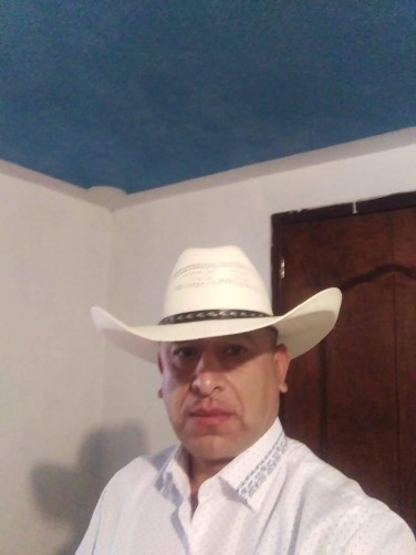 Rigoberto, 43, Zamora