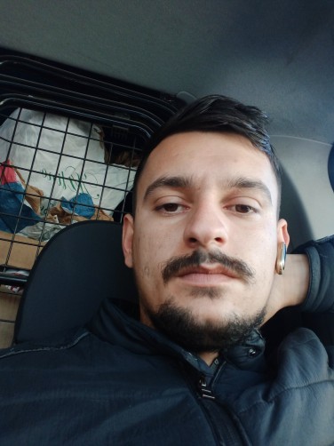 Razvan, 22, Ragusa
