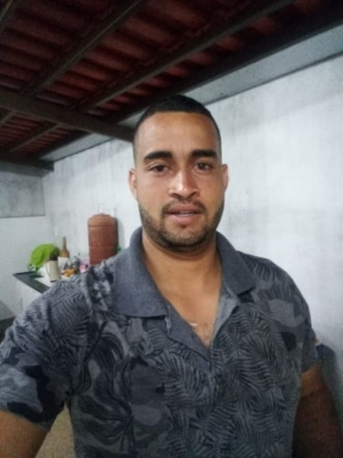 Fernando, 28, Muriae