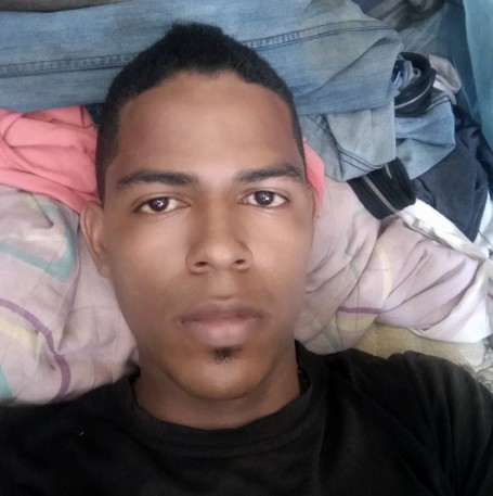 Hamilton, 28, Machala