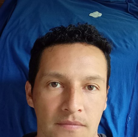Alejandro, 40, Ambato