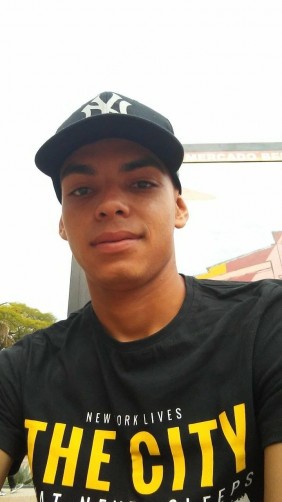Leonardo, 20, Barquisimeto