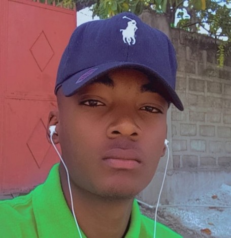 Rolph, 20, Port-au-Prince
