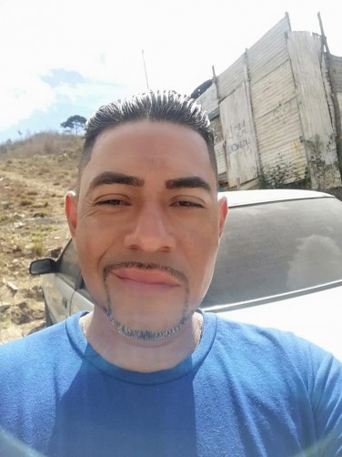 Julio, 40, Antigua Guatemala