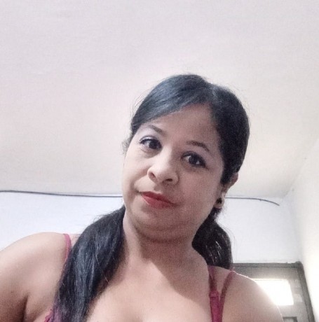 Andrea, 38, Medellin