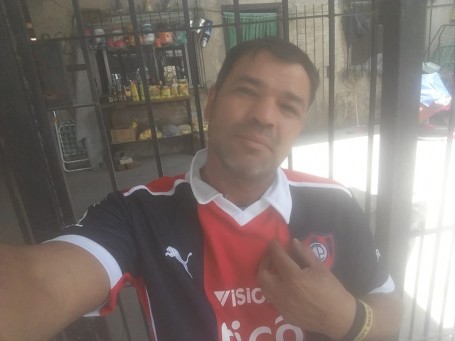 Gustavo, 44, Rosario