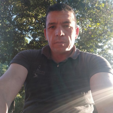 Gustavo, 43, Asuncion