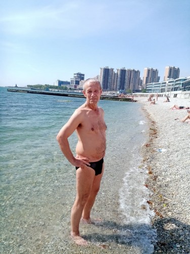 Александр, 60, Krasnoye