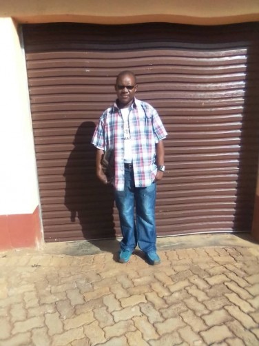 Clive, 33, Harare