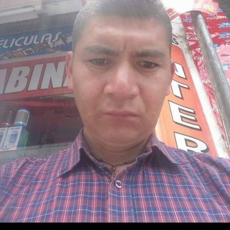 Luis, 39, Quito
