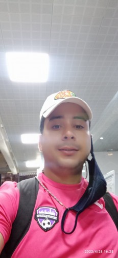 Juan, 21, Caracas