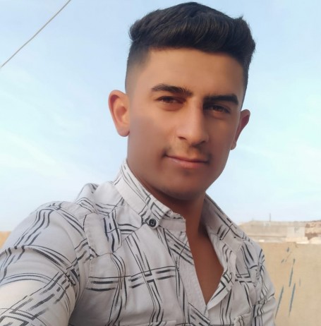Mustafa, 20, Mersin