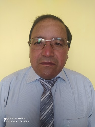 Claudio, 58, Quito