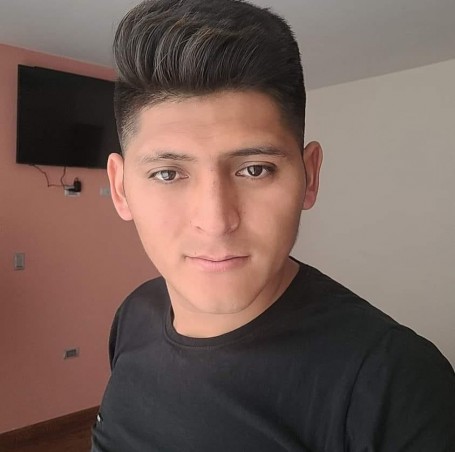 Javier, 21, La Paz