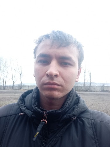 Олег, 22, Uzhur