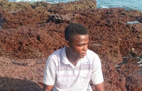 Edward, 19, Freetown
