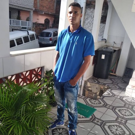 Felipe, 24, Recife