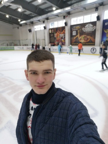 Игорь, 21, Yevpatoriya
