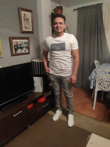 José, 25, Palma