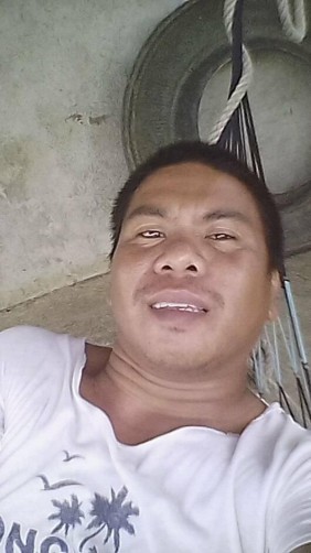 Marlon, 41, Batangas