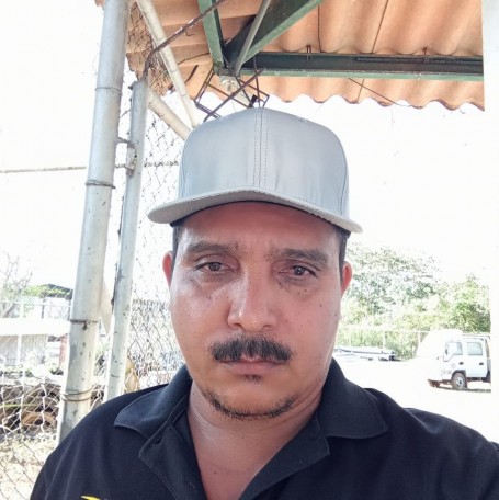 Raul, 48, Panama City
