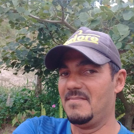 Fabiano, 41, Teofilo Otoni