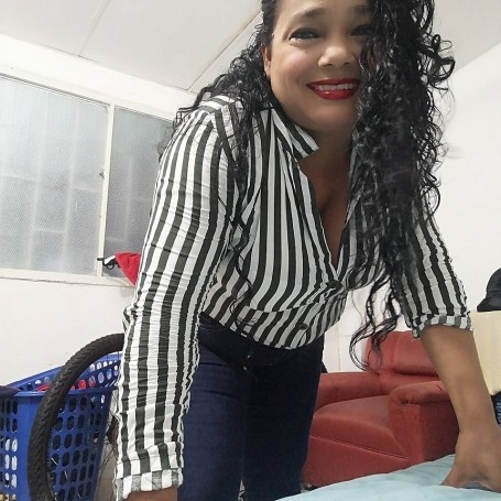 Arelis, 45, Bucaramanga