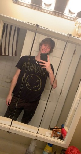 James, 21, Victoria