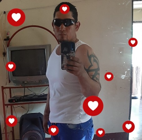Alejandro Vega, 34, Cali
