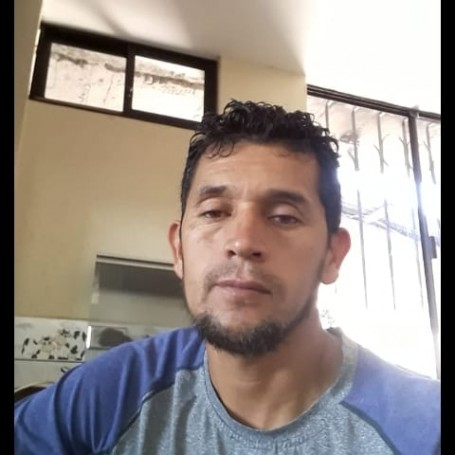 Ernesto, 43, Otavalo