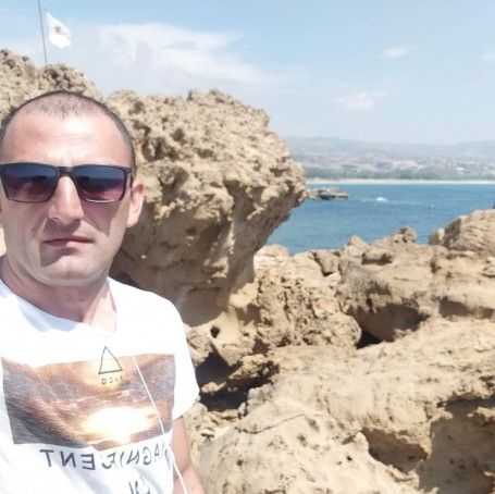 Demis, 42, Nicosia