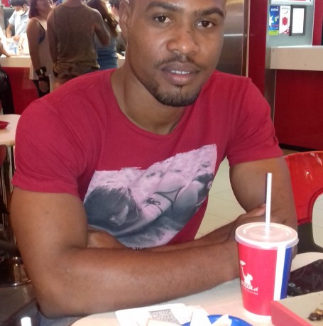 Ismael, 28, Port-au-Prince