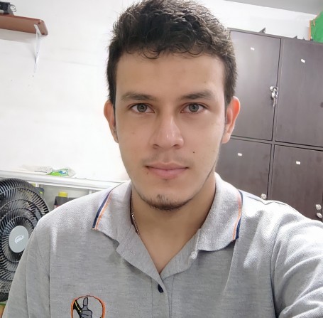 Ricardo, 22, Bucaramanga