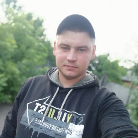 Александр, 26, Nikanorovka