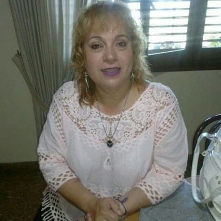 Claudia, 54, Castelar