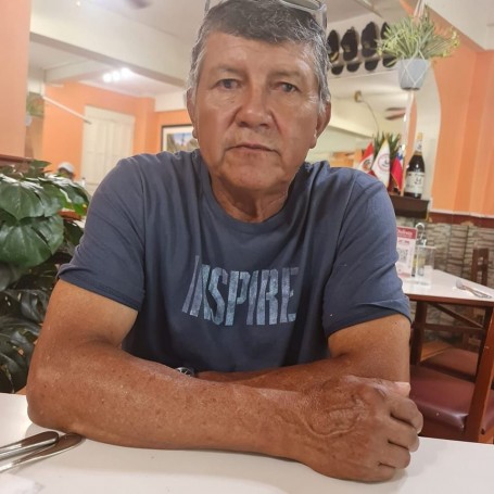 Ronal, 61, Chiclayo
