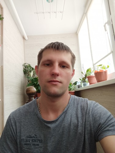 Антон, 21, Zvenigovo