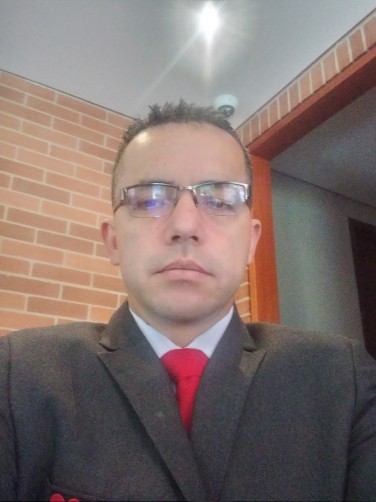 Oscar Javier, 43, Bogota
