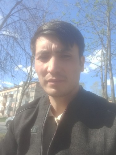Ibrohim, 21, Noyabrsk