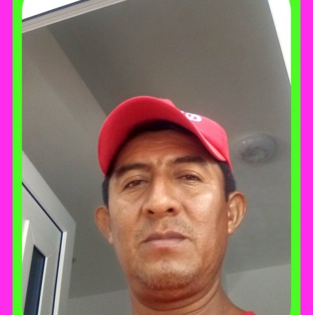René, 41, Guatemala City