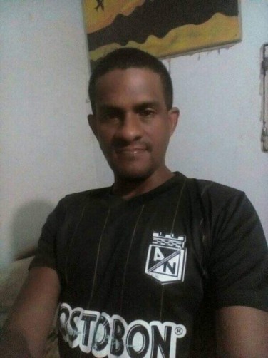 Hollman, 39, Barranquilla