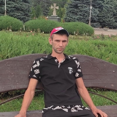 Анатолий, 32, Divnoye