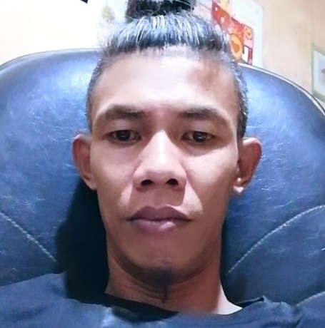 Dennis, 37, Iloilo City