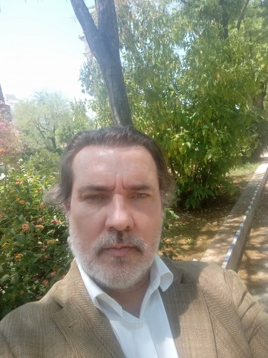 Carlos, 51, Seville
