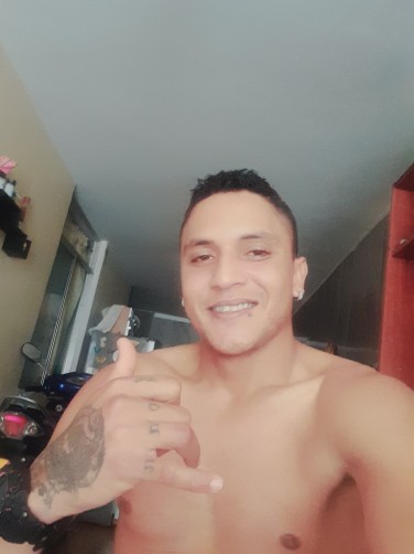 Jairo Alexis, 28, Guadalajara de Buga